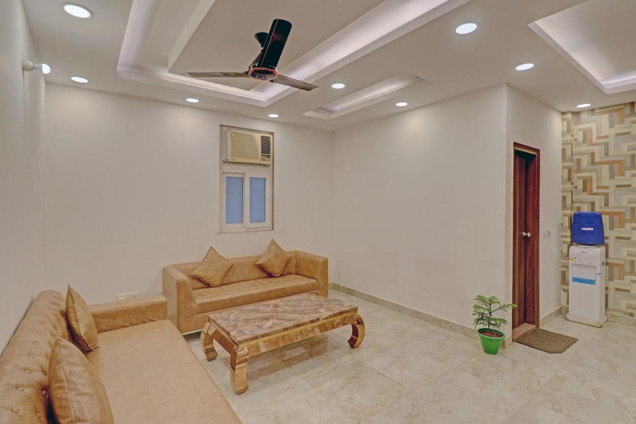 Collection O Spot Light Near Tughlakabad Station Metro Station Hotel 4*