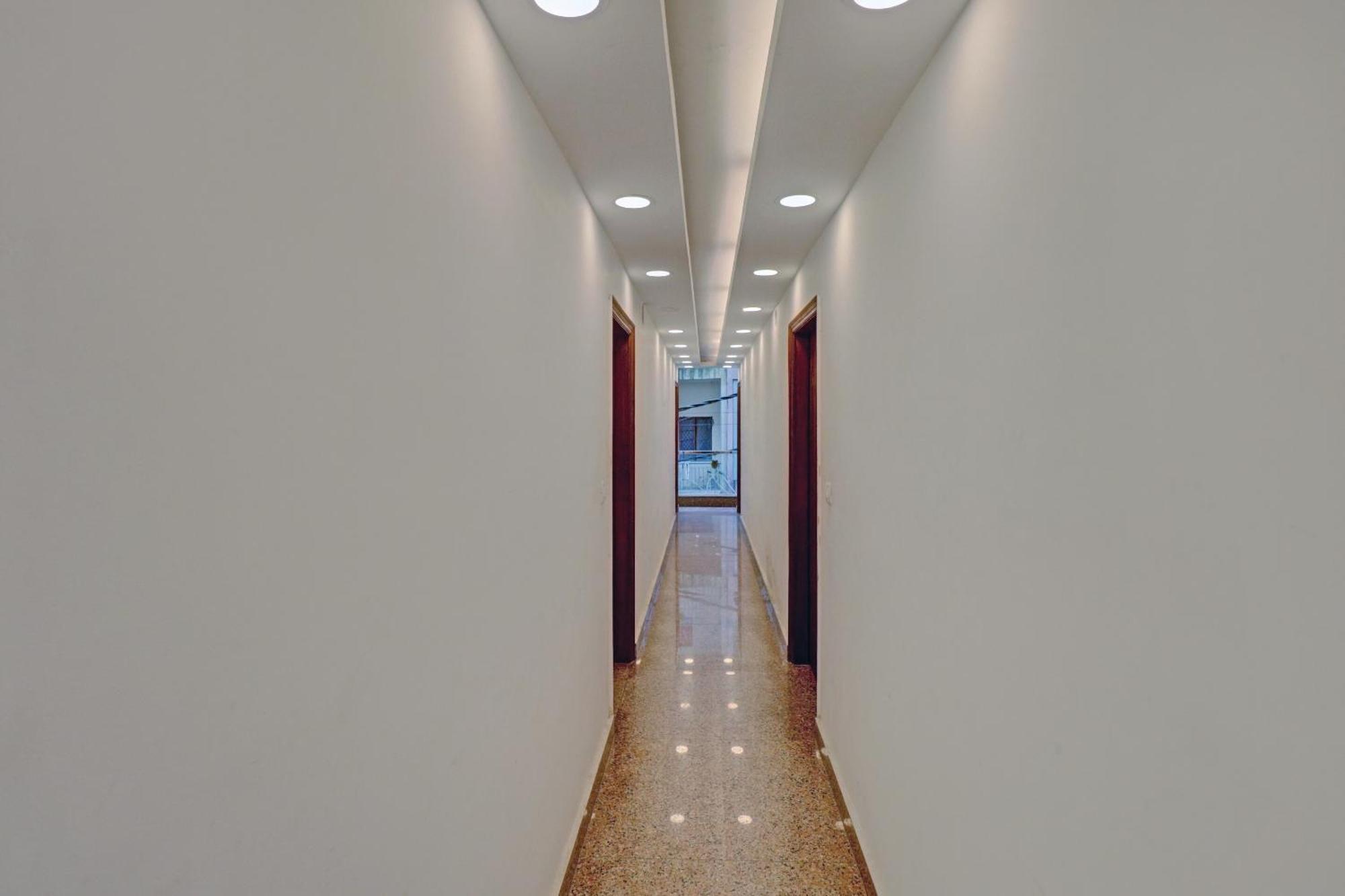 Hotel Collection O Spot Light Near Tughlakabad Station Metro Station